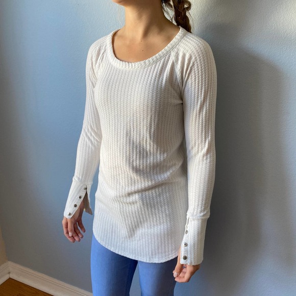 Chaser White Thermal Waffle Top | Small - Picture 2 of 6